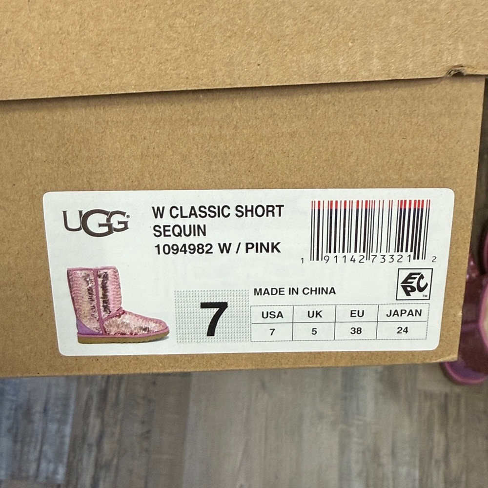 Ugg Classic Short with Sequins - image 7